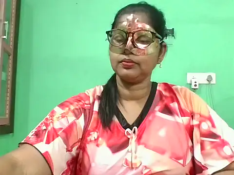 Snapshot of Kavya17 chatting on 23, 6, 2026 Kavya17 online show from 23, 6, 2026