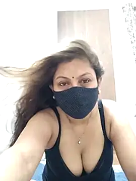 Snapshot of hot_kiran2000 chatting on 22, 6, 2026 hot kiran2000 online show from 22, 6, 2026