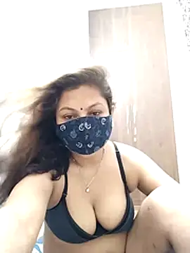 Snapshot of hot_kiran2000 chatting on 27, 6, 2026 hot kiran2000 online show from 27, 6, 2026