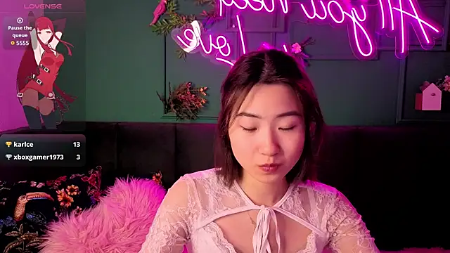 Snapshot of Runi_Asian chatting on 15, 6, 2026 Runi Asian online show from 15, 6, 2026