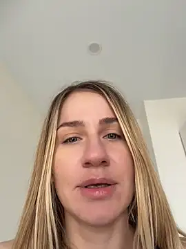 Snapshot of AnnaMist_ chatting on 24, 5, 2026 AnnaMist online show from 24, 5, 2026