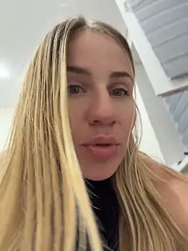 Snapshot of AnnaMist_ chatting on 28, 6, 2026 AnnaMist online show from 28, 6, 2026