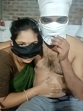 Snapshot of Hindicouple1 chatting on 25, 6, 2026 Hindicouple1 online show from 25, 6, 2026
