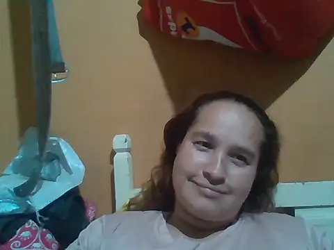 Snapshot of Kira_Phone chatting on 15, 5, 2026 Kira Phone online show from 15, 5, 2026