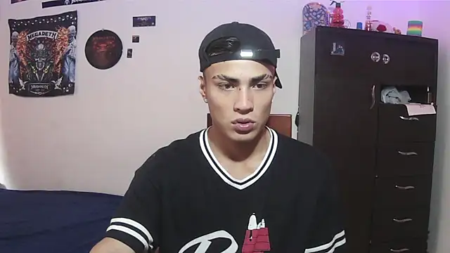 Snapshot of Fenix_hardcock chatting on 7, 6, 2026 Fenix hardcock online show from 7, 6, 2026