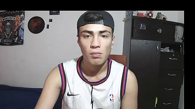 Snapshot of Fenix_hardcock chatting on 8, 7, 2026 Fenix hardcock online show from 8, 7, 2026