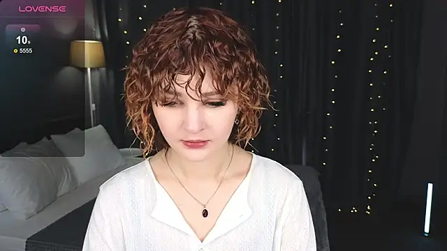 Snapshot of Kira__Fluffy chatting on 24, 6, 2026 Kira Fluffy online show from 24, 6, 2026