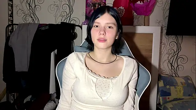 Snapshot of MinnieMoonie chatting on 15, 5, 2026 MinnieMoonie online show from 15, 5, 2026