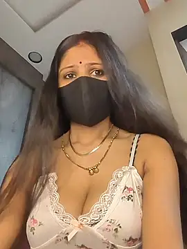 Snapshot of kaira_noty chatting on 10, 6, 2026 kaira noty online show from 10, 6, 2026