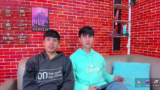 Hoot boyss  online show from 30, 5, 2026