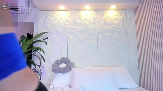 Snapshot of Dulce_Vict chatting on 19, 6, 2026 Dulce Vict online show from 19, 6, 2026