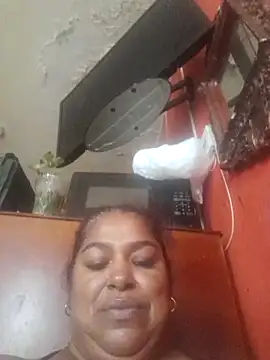 Snapshot of Megansquirt69 chatting on 8, 7, 2026 Megansquirt69 online show from 8, 7, 2026