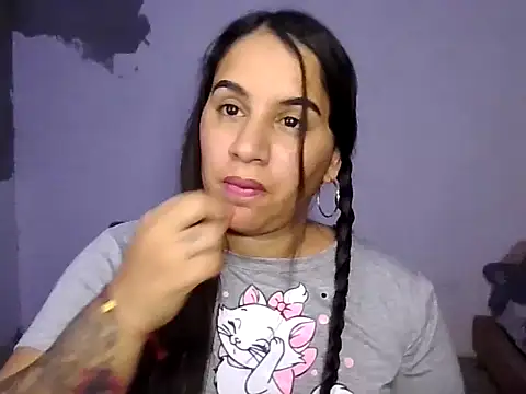 Snapshot of tifanny27 chatting on 2, 6, 2026 tifanny27 online show from 2, 6, 2026