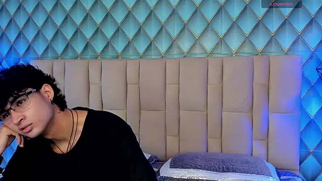 Snapshot of Sofia-Ethan chatting on 25, 5, 2026 Sofia-Ethan online show from 25, 5, 2026