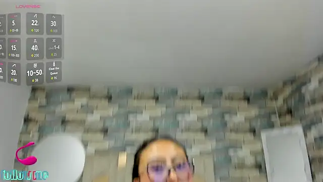 Snapshot of Amhira_Tay chatting on 25, 6, 2026 Amhira Tay online show from 25, 6, 2026