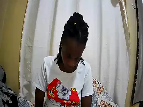 Snapshot of pritty_amber chatting on 27, 6, 2026 pritty amber online show from 27, 6, 2026