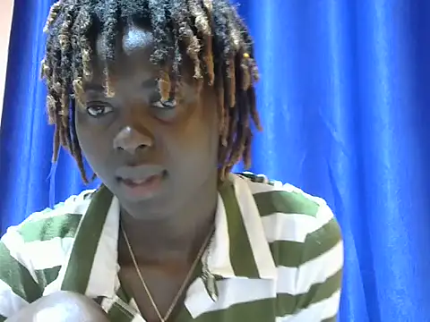 Snapshot of dolly_lioness chatting on 19, 6, 2026 dolly lioness online show from 19, 6, 2026
