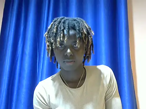 Snapshot of dolly_lioness chatting on 20, 6, 2026 dolly lioness online show from 20, 6, 2026