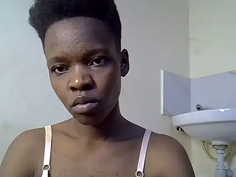 Snapshot of slender_queen15 chatting on 22, 6, 2026 slender queen15 online show from 22, 6, 2026
