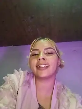 Snapshot of samyMoney chatting on 2, 7, 2026 samyMoney online show from 2, 7, 2026