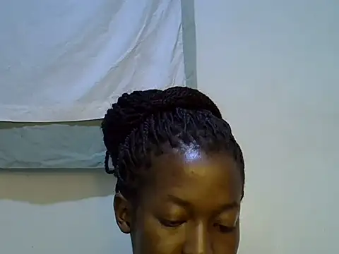 Snapshot of honeny_dropp chatting on 4, 6, 2026 honeny dropp online show from 4, 6, 2026
