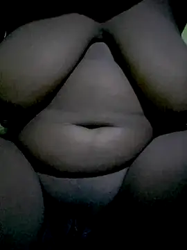 Snapshot of sylivia9999 chatting on 18, 5, 2026 sylivia9999 online show from 18, 5, 2026