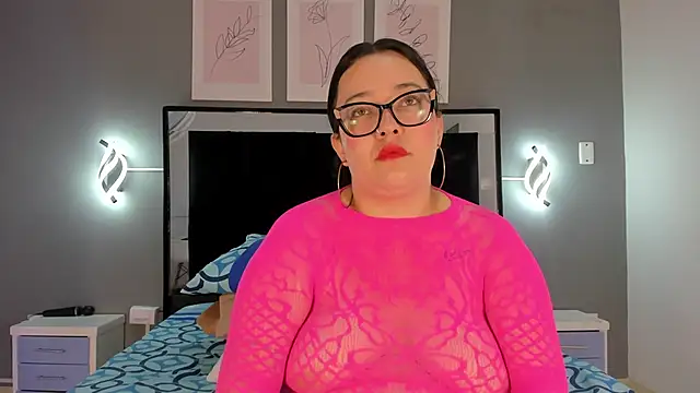 Snapshot of zoe_curvyy chatting on 16, 6, 2026 zoe curvyy online show from 16, 6, 2026