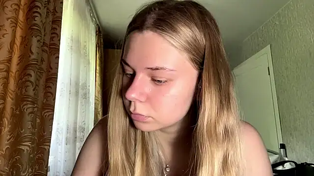 Snapshot of HoneysPiee chatting on 29, 5, 2026 HoneysPiee online show from 29, 5, 2026