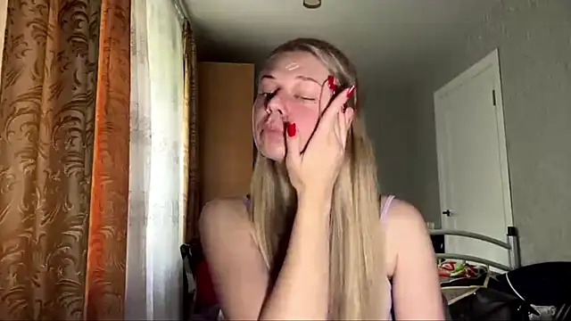 HoneysPiee online show from 15, 6, 2026