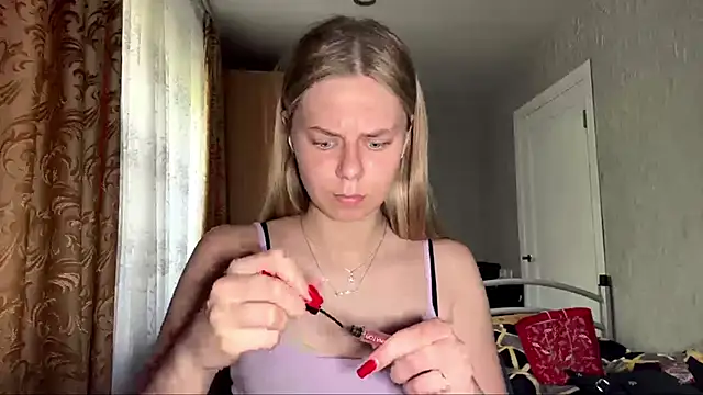 HoneysPiee online show from 23, 6, 2026