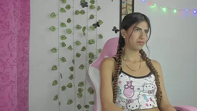 Snapshot of sandi_x chatting on 28, 6, 2026 sandi x online show from 28, 6, 2026
