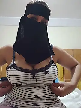 Snapshot of Laty_123 chatting on 11, 6, 2026 Laty 123 online show from 11, 6, 2026