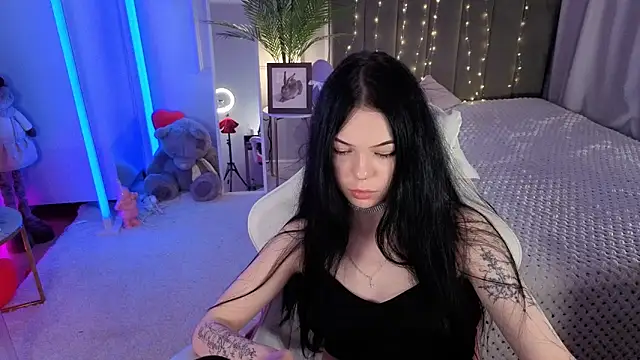 Vivi Vivian online show from 15, 5, 2026