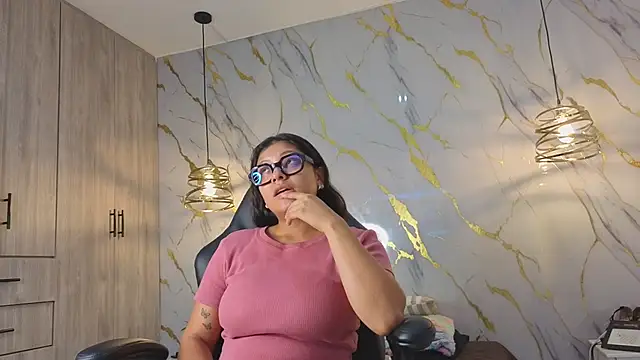 Snapshot of MarianaSecretx chatting on 19, 5, 2026 MarianaSecretx online show from 19, 5, 2026