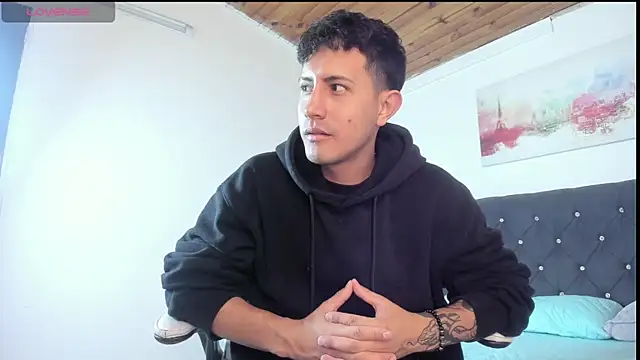 Snapshot of marcos_vieyra chatting on 8, 6, 2026 marcos vieyra online show from 8, 6, 2026