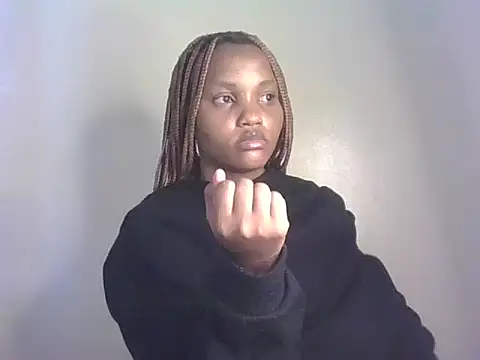 Snapshot of PrettyT5 chatting on 8, 7, 2026 PrettyT5 online show from 8, 7, 2026
