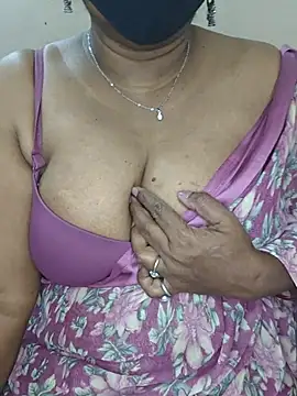 Snapshot of MISS-LOVEV chatting on 26, 6, 2026 MISS-LOVEV online show from 26, 6, 2026
