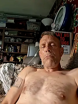 Snapshot of truckdawg2023 chatting on 19, 6, 2026 truckdawg2023 online show from 19, 6, 2026