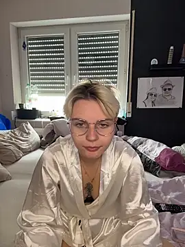 Snapshot of HannahFoxxx chatting on 19, 5, 2026 HannahFoxxx online show from 19, 5, 2026