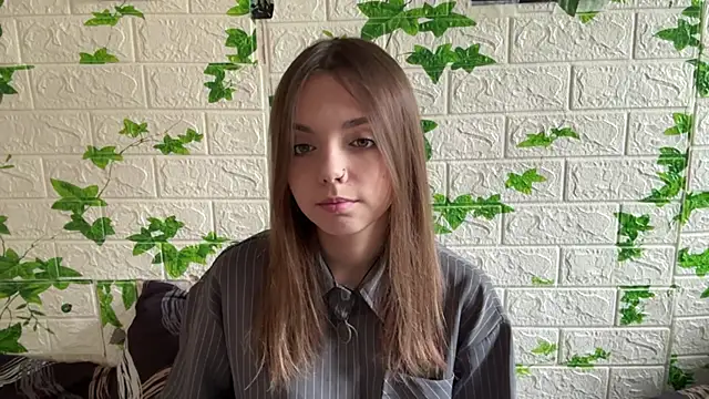 Snapshot of LisaPorse chatting on 17, 6, 2026 LisaPorse online show from 17, 6, 2026