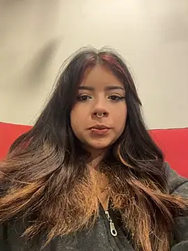Snapshot of softdoll-_ chatting on 10, 7, 2026 softdoll- online show from 10, 7, 2026