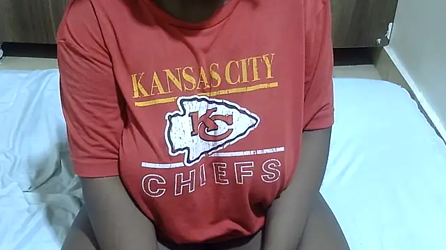 RawHoneyXo- online show from 8, 6, 2026