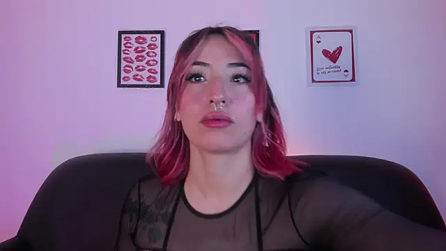 Sweet Fireee online show from 24, 6, 2026