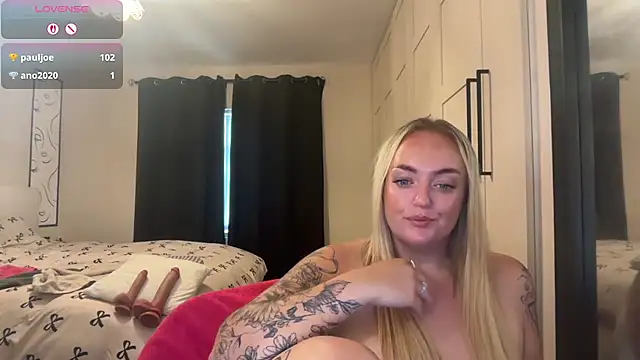 Snapshot of CurvyWetWife chatting on 29, 6, 2026 CurvyWetWife online show from 29, 6, 2026