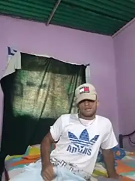 soymartinez2004 online show from 4, 8, 2026