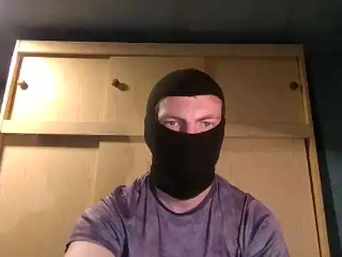 Snapshot of beuker22 chatting on 6, 6, 2026 beuker22 online show from 6, 6, 2026