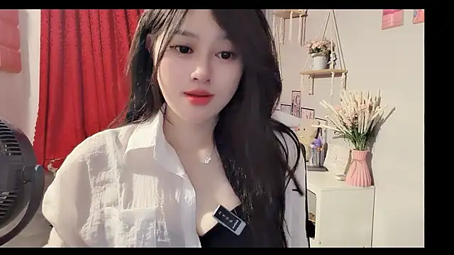 Snapshot of Bee-Cherry chatting on 27, 6, 2026 Bee-Cherry online show from 27, 6, 2026