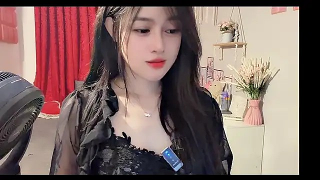 Snapshot of Bee-Cherry chatting on 29, 6, 2026 Bee-Cherry online show from 29, 6, 2026