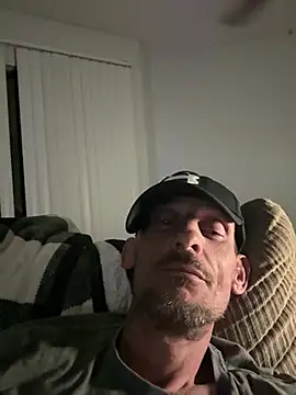 Snapshot of ScuttledStowaway chatting on 3, 6, 2026 ScuttledStowaway online show from 3, 6, 2026