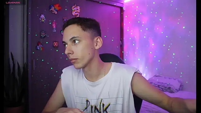 Snapshot of archi_love chatting on 5, 2, 2025 archi love online show from 5, 2, 2025